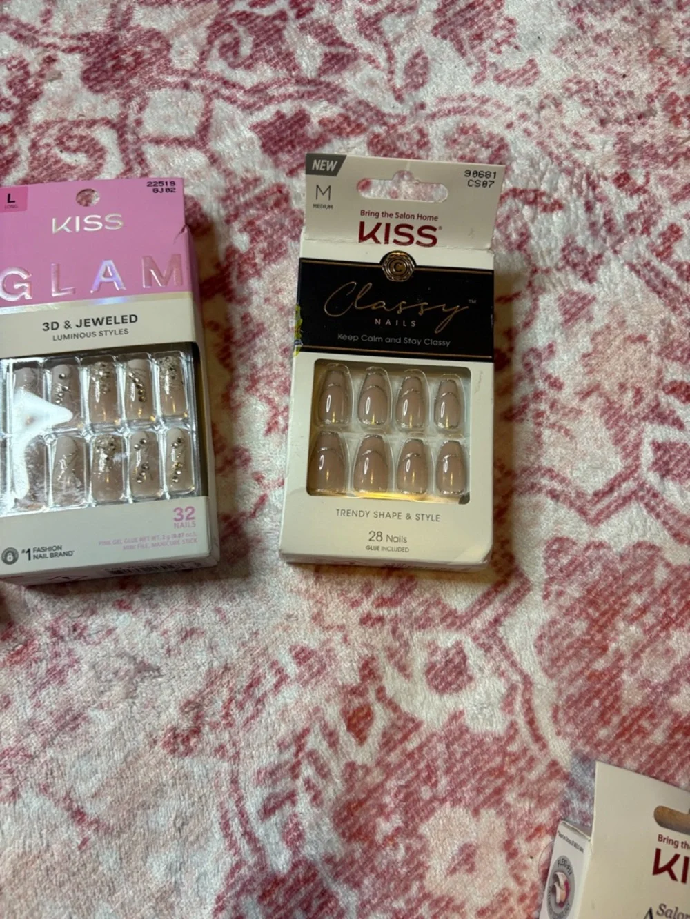 KISS Glam 3D & Jeweled Press-On Nails - Pink and Gold Accents 4 pack